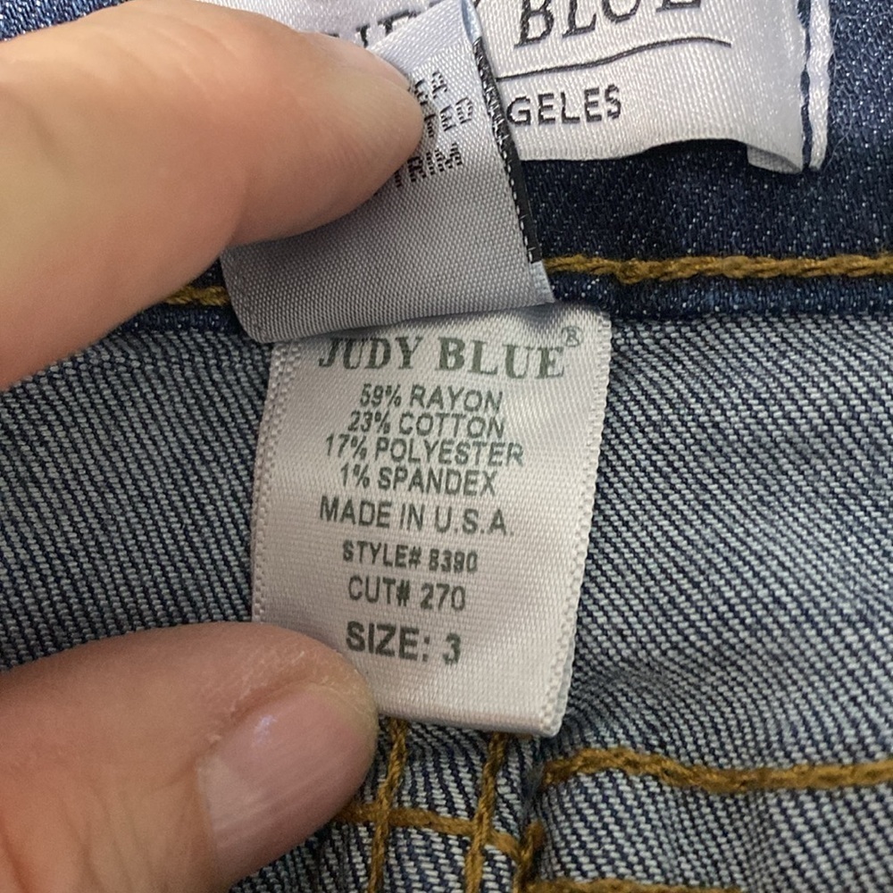 Judy Blue skinny jeans. 3/26 - Picture 3 of 5